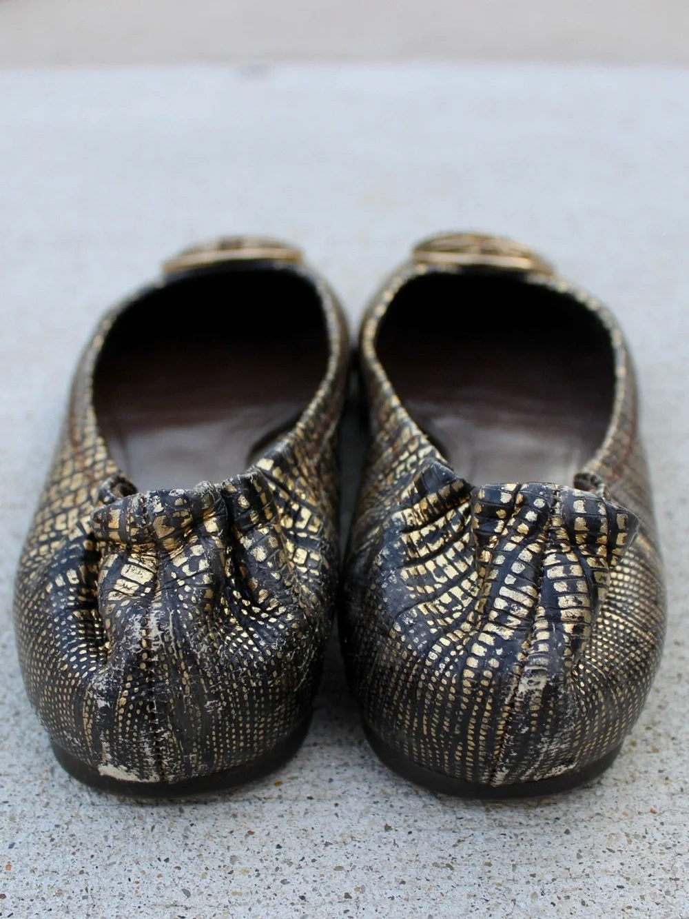 Tory Burch Black/Gold Reva Flats Sz (7.5 - 8)